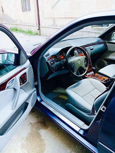 Mercedes-Benz: Mercedes-Benz E-Class: 2.2 l | 2000 il Sedan — 15