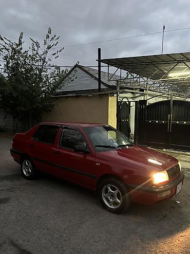 a8 d2: Volkswagen Vento: 1994 г., 1.8 л, Механика, Бензин, Седан — 7