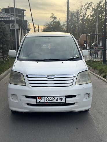 тоета минивен: Toyota Noah: 2003 г., 2 л, Автомат, Бензин, Минивэн — 5