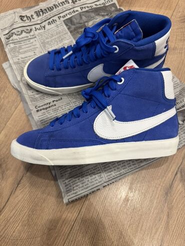 найк кроссовки женские: Кроссовкалар, 36.5, Nike, Жаңы, түсү - Көк, Акылуу жеткирүү, Өзү алып кетүү