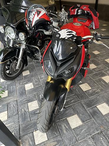 Мототехника: BMW S1000R, нейкед-спорт. Основные характеристики и оснащение: - — 2