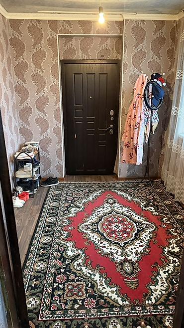 Продажа коттеджей и домов: Предлогается частный дом к продаже. Собственник. Включающей прихожую — 4