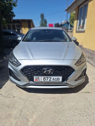 меняю дом на авто: Hyundai Sonata: 2019 г., 2 л, Автомат, Газ, Седан