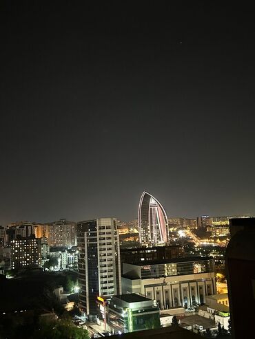 Günlük kirayə mənzillər: 3 otaqlı — 11