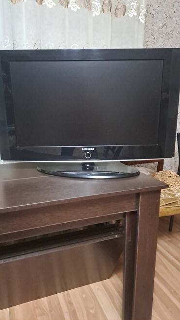 маленькие телевизоры для кухни: Телевизор Samsung, диагональ примерно 80". ЖК-панель с глянцевой