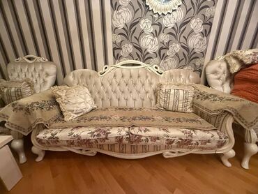 Divan və kreslo dəstləri: İşlənmiş, Klassik divan, 2 kreslo, Divan, Bazasız, Açılmayan -da lalafo.az — 3 Divan və kreslo dəstləri: İşlənmiş, Klassik divan, 2 kreslo, Divan, Bazasız, Açılmayan — 3
