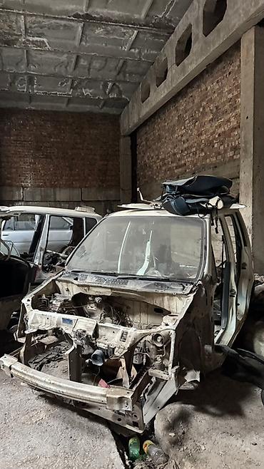 Другие детали кузова: Разбор Honda Capa (габариты и формы кузова на фото). В наличии — 5