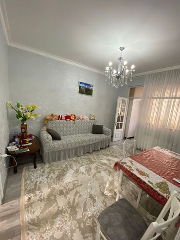 Uzunmüddətli kirayə mənzillər: Genclik metrosun yaninda 5/2, 3 otaq yeni temirli ve yeni esiyali — 4