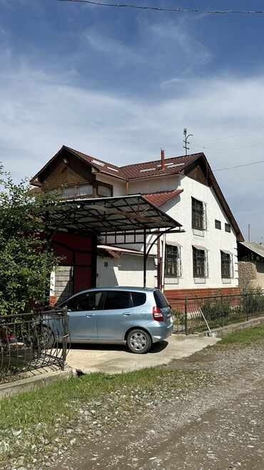 продаю дом киргизия 2: 142 м², 7 комнат, Свежий ремонт Без мебели
