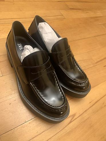 nabuk ayaqqabi: ZARA qadın loaferləri - Rəng: qara, parlaq finish - Model: penny — 5