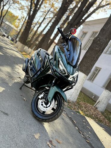 очень нужны: Макси-скутер 150 куб. см, Бензин, Б/у