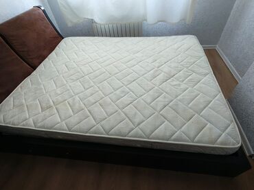 tek neferlik carpayı: Ikili ölçülü yaylı döşək - Ölçü: təxmini 160x200 sm (şəkildən