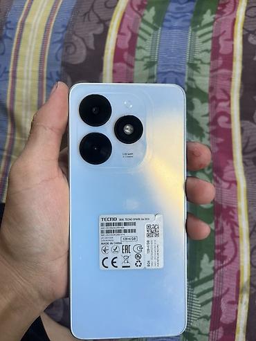 Tecno Spark Go 2024, Б/у, 128 ГБ, цвет - Голубой, 2 SIM