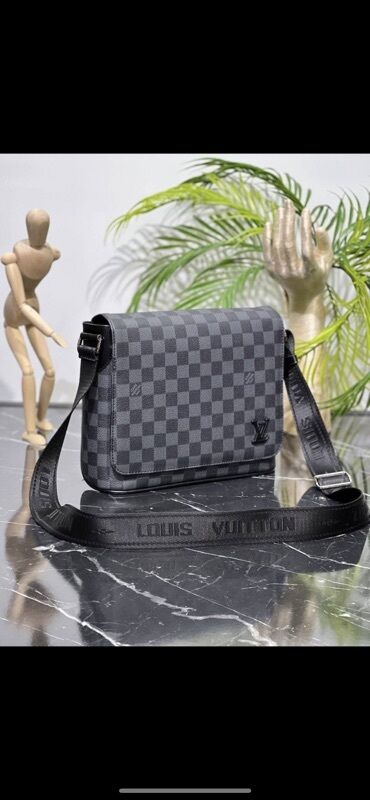 часы механические мужские наручные: Классическая сумка, Louis Vuitton, Материал: Натуральная кожа, Регулируемый ремень, Мужские