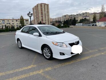 tayota carolla: Toyota Corolla: 1.8 l | 2010 il Sedan