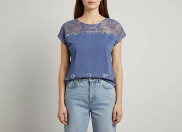 t shirty pp: Reserved, Women`s T-shirt, size M