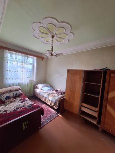 Mənzil kirayələyirəm: Satilir .4 otagin 3 e duzelme 5 mertebeli binanin 5 ci mertebesi — 4