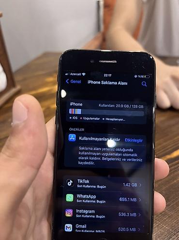 zapcast iphone: IPhone 7, Qara, Simsiz şarj — 8
