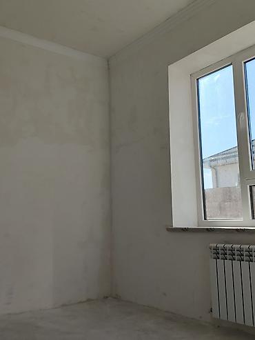 Продажа коттеджей и домов: 3 комнаты, 90 м², 4 соток, Бишкек, Оскон-ордо ж/м Собственник — 11
