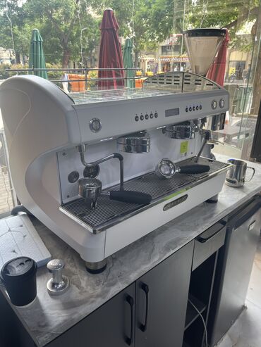 Paketləmə aparatları: Koffee aparati satilir maqrini hecbir problemi yoxdur