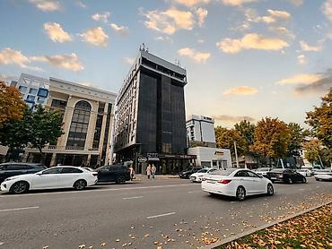 Продажа коммерческой недвижимости: Продажа офисов 165 м², Бизнес центр, 4 этаж — 1