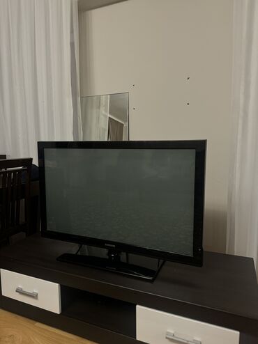 мебель для телевизор: Продается б/у телик от Самсунг, очень в хорошем рабочем состоянии