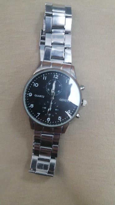 saatlar type 0: Kvars mexanizmlu kişi qol saatı - Marka üzərində “Geneva” və “Quartz” — 1