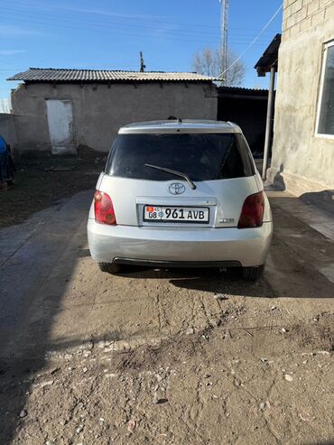 Toyota: Toyota ist: 2002 г., Автомат, Бензин, Хэтчбэк — 6