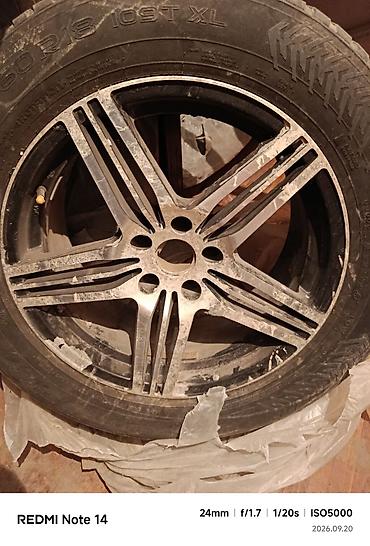 Шины и диски: Шины Nokian Hakkapeliitta 8 с шипами на литых дисках R18 - Размер — 3