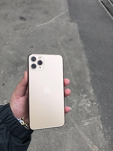ipod classic 7: IPhone 11 Pro Max, Qızılı, Face ID — 1