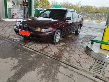 машина усталар: Toyota Carina E: 1995 г., 1.6 л, Механика, Бензин, Хетчбек