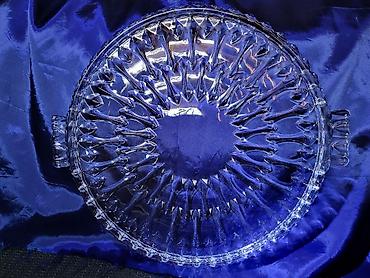 koktel set cena: Plato nov iz 80ih.godina,kristal,led kristal za torte,kolace. Nov — 8