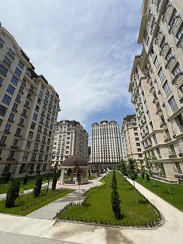 Продажа квартир: 5 и более комнат, 572 м², Асанбай мкр Элитка, Пентхаус этаж, ПСО (под самоотделку) — 5