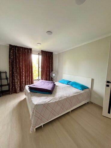 Продажа домов: Коттедж, 220 м², 9 комнат, Собственник — 14