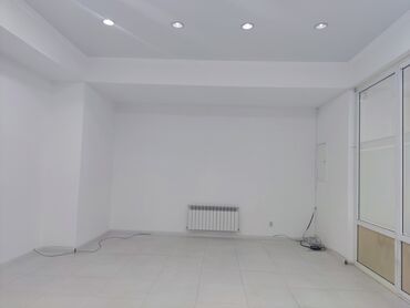 помещения для бизнеса: Сдаю Офис, 25 м², В жилом комплексе, С отдельным сан узлом, 1 линия, С отдельной кухней