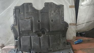 стоп краун: Защита днища Toyota, 1998 г., Б/у, Оригинал — 2