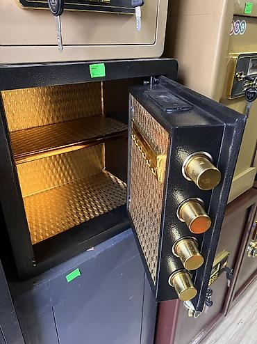 Сейфы для денег и документов: Сейфы китайские, местного производства, прочные замки. Для офиса, для — 4