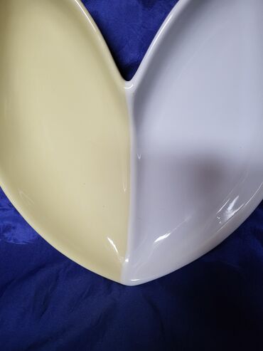 Ostalo posuđe: Tanjir nov,vintaz porcelanski za serviranje,posluzenje. Tanjir pun na lalafo.rs — 3 Ostalo posuđe: Tanjir nov,vintaz porcelanski za serviranje,posluzenje. Tanjir pun — 3