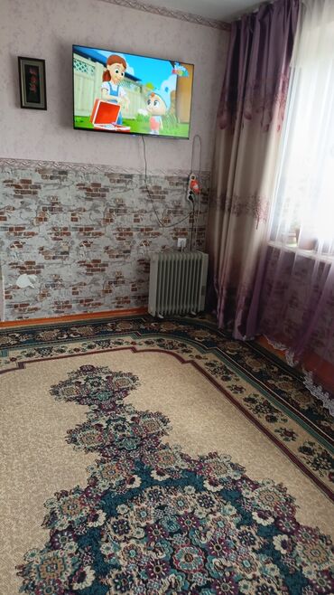 продаю дом в городе токмок: 2 комнаты, 39 м², 104 серия, Косметический ремонт