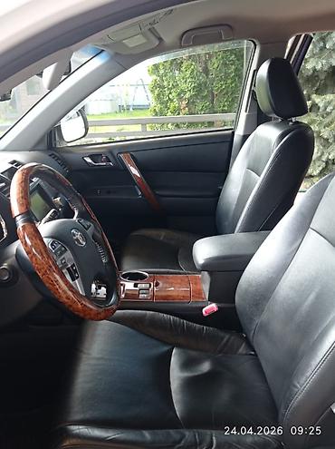 bridgeston: Toyota Highlander: 2011 г., 3.5 л, Автомат, Бензин, Внедорожник — 7