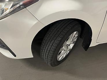 byd e2: Toyota Corolla: 2017 г., 1.6 л, Автомат, Бензин, Седан — 6