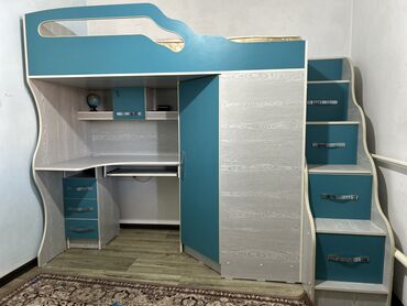 детскую кроватку с бортиками и балдахином: Многофункциональная кровать-чердак, предназначенная для оптимизации