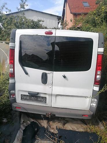 program za dijagnostiku auta: Opel Vivaro furgon – bela boja, dvoja zadnja krilna vrata sa staklima — 4
