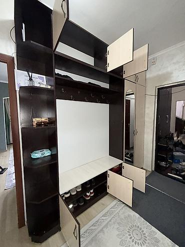 Гарнитуры для прихожей: Продаётся прихожая / мебель в коридор. Очень вместительная и удобная — 7