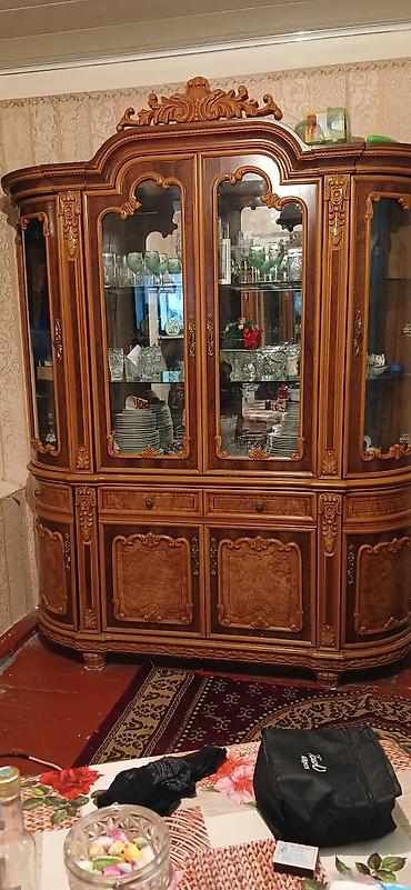 Dolab vitrinləri: Şüşəli dolab vitrini — 2