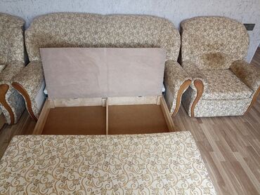 Divan və kreslo dəstləri: Klassik divan, Divan — 7