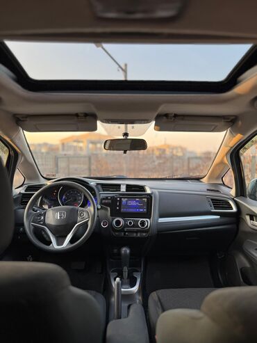 Honda: Honda Fit: 2015 г., 1.5 л, Бензин, Хэтчбэк — 8