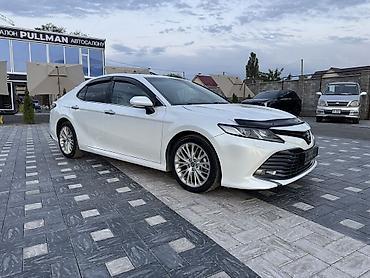 Транспорт: Toyota Camry: 2018 г., 2.5 л, Автомат, Бензин, Седан — 3