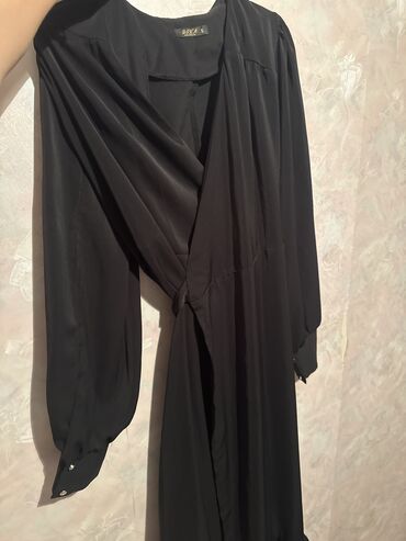 черное платье: Вечернее платье, С рукавами