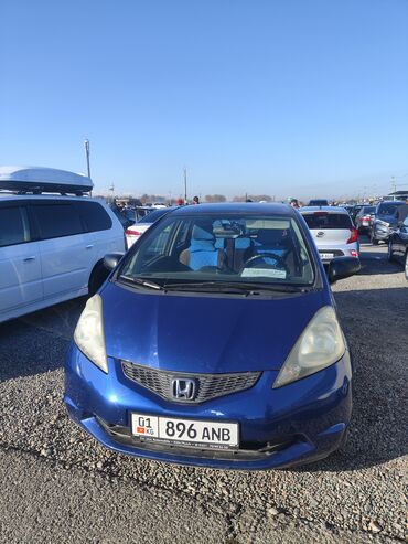 тайота жол тандабас обмен: Honda Jazz: 2010 г., 1.3 л, Механика, Бензин, Хэтчбэк